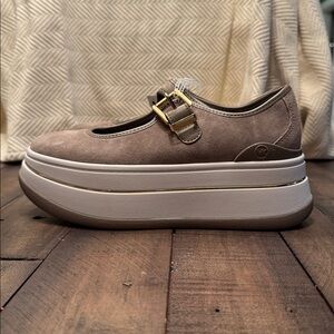 NEW Michael Kors Women's Hayes suede Mary Jane Platform Sneaker Birch size 7.5